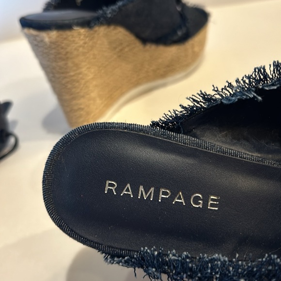 Navy Blue Denham wedges with fringe size 9. Brand is Rampage. White rubber sole - Picture 8 of 13